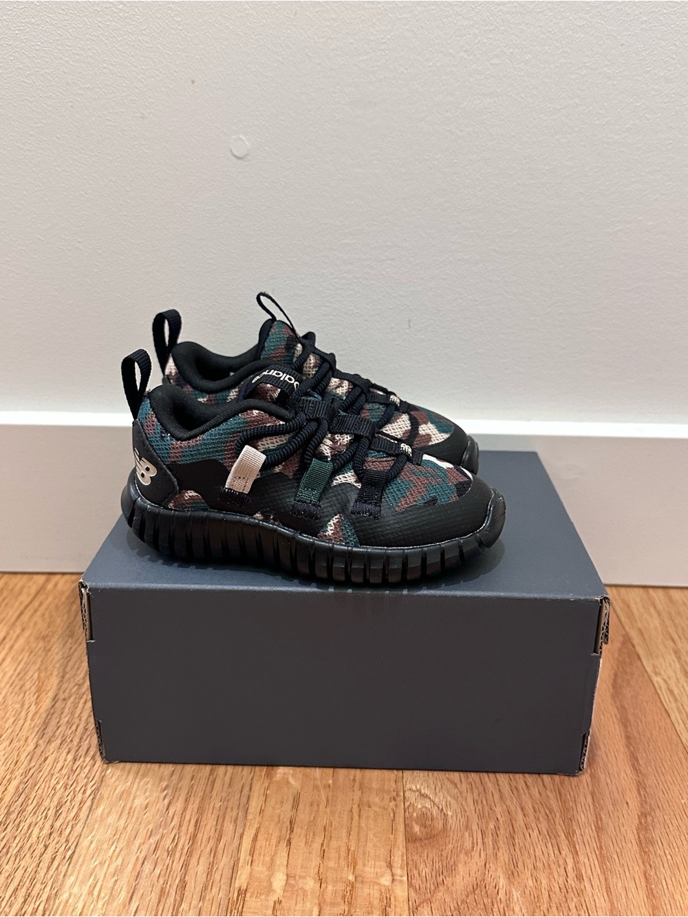 NIB New Balance PLAYGRUV Camo Sneakers, Walker Size 5
